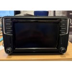 Rádio, originální VW pro Transpoter,caravalle T6 2016 a novější Cena : 7500 kč 🏠: libusšká 319/126, 14200 praha